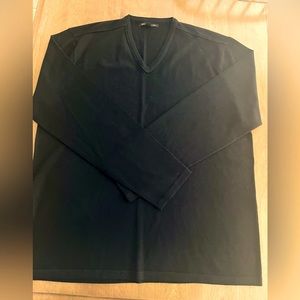 Men’s John Varvatos V-Neck Sweater in black. NWOT. 100% Merino Wool. Size XXL.